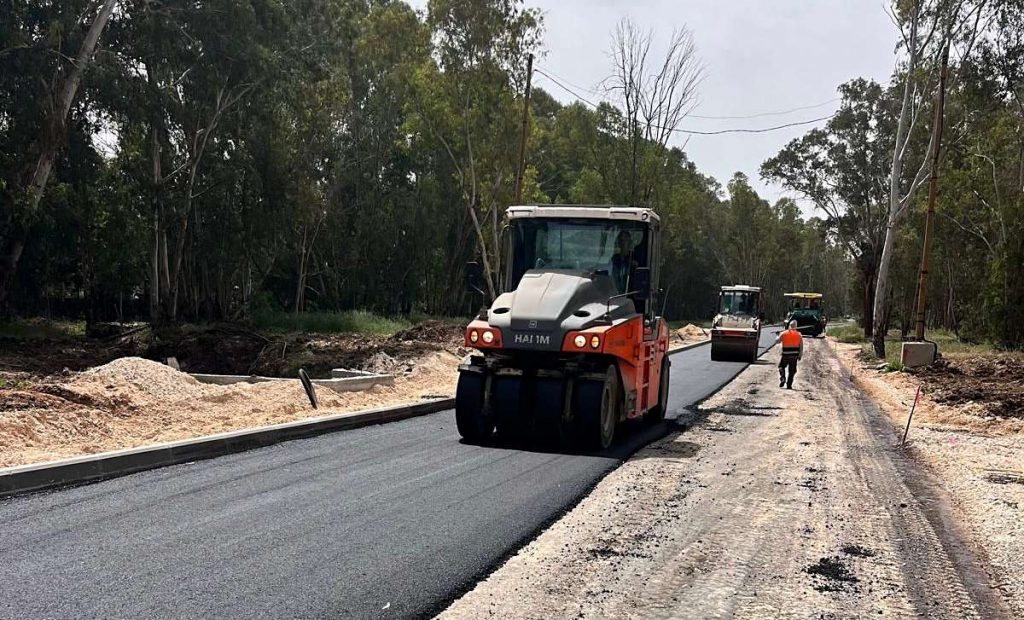 עבודות פיתוח בנוף ירקון צילום: דוברות עיריית פתח תקווה